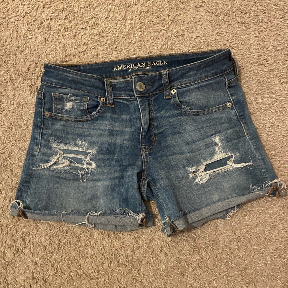 American Eagle midi shorts- size 6